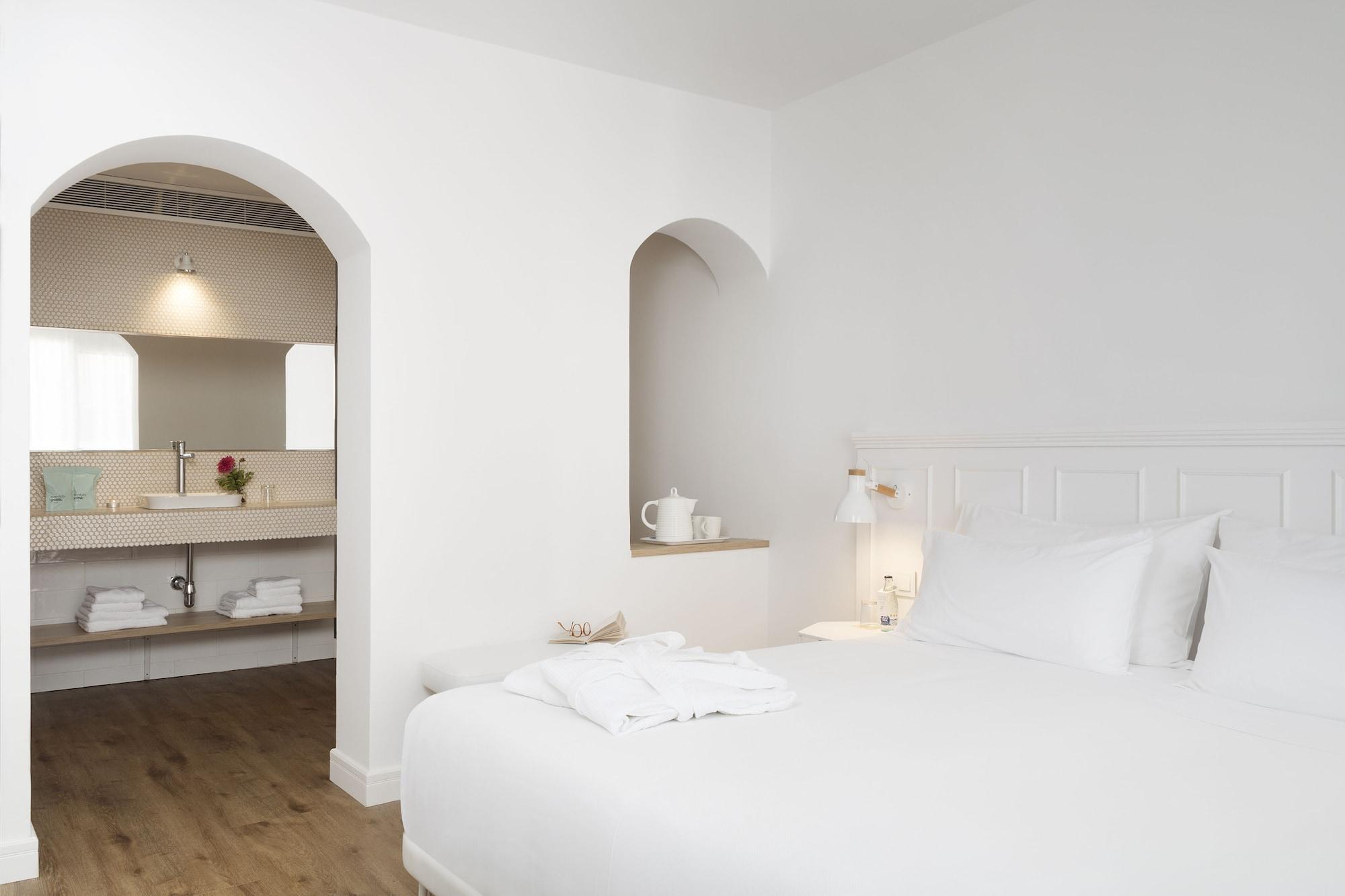 The 15th Boutique 4* 4*